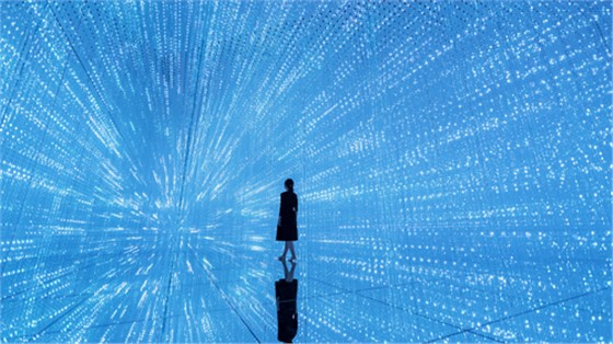 立標視野丨teamLab超自然空間，一場沉浸式的藝術(shù)盛宴